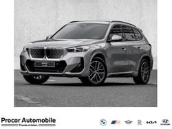 Silber Neu 2025 BMW iX1 M Sport SUV | 48.230 € (Guter Preis)
