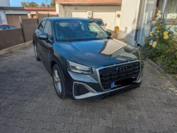 Grau Gebraucht 2021 Audi Q2 S-Line SUV | 23.600 € (Guter Preis)