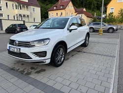 Weiß Gebraucht 2015 VW Touareg R-line SUV | 15.350 € (Fairer Preis)