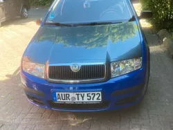 Blau Gebraucht 2005 Skoda Fabia Classic Limousine | 1.350 € (Fairer Preis)