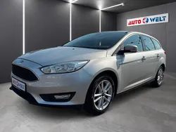 Silber Gebraucht 2015 Ford Focus Kombi | 8.290 € (Fairer Preis)