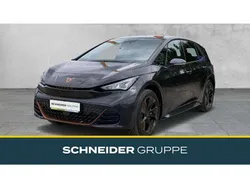 Grau Gebraucht 2024 Cupra Born Kleinwagen | 33.850 € (Fairer Preis)