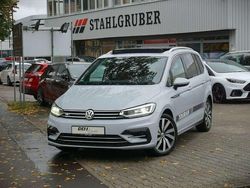 White silver Gebraucht 2018 VW Touran Highline Van / Kleinbus | 23.990 € (Etwas zu teuer)