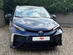 Blau Gebraucht 2018 Toyota Mirai Limousine | 13.300 € (Fairer Preis)