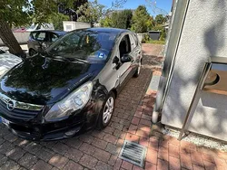 Schwarz Gebraucht 2010 Opel Corsa Kleinwagen | 1.900 € (Guter Preis)