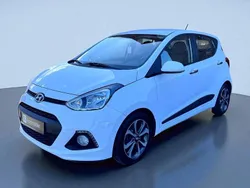 Weiß Gebraucht 2015 Hyundai i10 Style Kleinwagen | 7.900 € (Fairer Preis)
