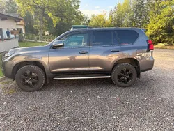Grau Gebraucht 2023 Toyota Land Cruiser Executive SUV | 67.500 € (Fairer Preis)