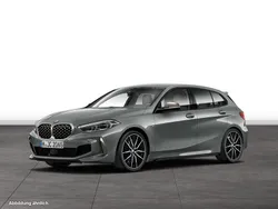 Skyscraper grau metallic Gebraucht 2024 BMW M135 Comfort Edition Kleinwagen | 43.594 € (Etwas zu teuer)