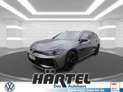 Diabasgrau (grey), metallic Gebraucht 2024 VW Passat Style Kombi | 46.000 € (Etwas zu teuer)