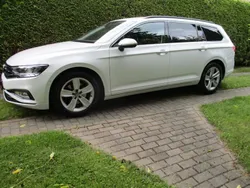 Weiß Gebraucht 2020 VW Passat Business Kombi | 19.999 € (Superpreis)