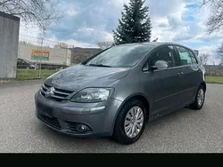 Grau Gebraucht 2005 VW Golf Plus Cross Van / Kleinbus | 3.300 € (Etwas zu teuer)