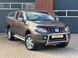 Granitbraun (m) Gebraucht 2018 Mitsubishi L200 Basis Abholung | 19.499 € (Etwas zu teuer)