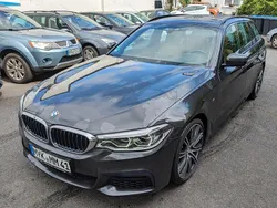 Grau Gebraucht 2020 BMW 530 M Sport Kombi | 27.989 € (Fairer Preis)