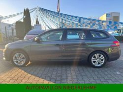 Grau Gebraucht 2019 Peugeot 308 SW Limousine | 9.450 €