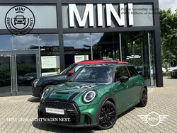 Grün Gebraucht 2024 Mini John Cooper Works Kleinwagen | 36.549 € (Fairer Preis)