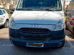 Weiß Gebraucht 2014 Iveco Daily Limousine | 6.200 €
