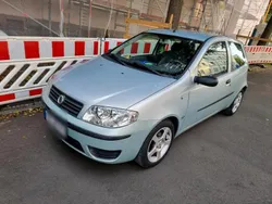 Blau Gebraucht 2005 Fiat Punto Kleinwagen | 1.700 €