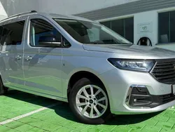 Silber Gebraucht 2024 Ford Grand Tourneo Connect Titanium Van / Kleinbus | 35.950 € (Etwas zu teuer)