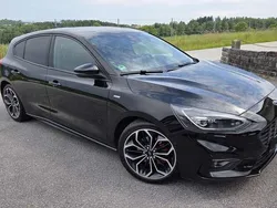 Schwarz Gebraucht 2019 Ford Focus ST-Line Limousine | 13.000 € (Fairer Preis)