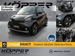 Schwarz Gebraucht 2023 Smart ForTwo Electric Drive Exclusive Kleinwagen | 16.998 € (Fairer Preis)