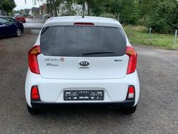 Weiß Gebraucht 2015 Kia Picanto DREAM-TEAM Edition Kleinwagen | 6.000 € (Superpreis)