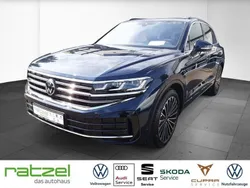 Blau Gebraucht 2024 VW Touareg Elegance SUV | 68.689 € (Guter Preis)