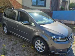 Grau Gebraucht 2014 VW Touran Cup Van / Kleinbus | 8.650 € (Fairer Preis)