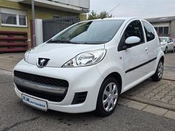 Weiß Gebraucht 2011 Peugeot 107 Filou Kleinwagen | 3.990 € (Fairer Preis)