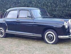 Schwarz Gebraucht 1956 Mercedes 219 Limousine | 43.900 €
