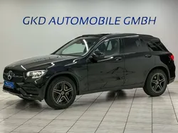 Obsidianschwarz Gebraucht 2020 Mercedes GLC200 AMG line SUV | 38.490 € (Guter Preis)