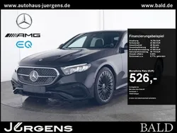 Schwarz obsidianschwarz metallic Gebraucht 2024 Mercedes E220 AMG Limousine | 55.840 € (Fairer Preis)