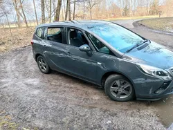 Grau Gebraucht 2016 Opel Zafira Van / Kleinbus | 12.288 € (Etwas zu teuer)