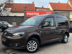 Braun Gebraucht 2011 VW Caddy Comfortline Van / Kleinbus | 10.990 € (Teuer)