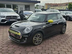 Schwarz Gebraucht 2020 Mini Cooper SE Kleinwagen | 15.900 € (Fairer Preis)