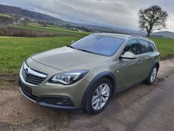 Olive beige (m2) Gebraucht 2015 Opel Insignia Country Tourer Kombi | 17.999 € (Etwas zu teuer)