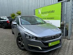 Grau Gebraucht 2015 Peugeot 508 Allure Kombi | 14.880 € (Etwas zu teuer)