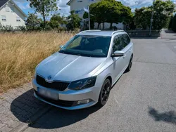 Silber Gebraucht 2017 Skoda Fabia Joy Kombi | 9.999 € (Guter Preis)