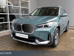 Grün Neu 2026 BMW iX1 SUV | 46.990 € (Fairer Preis)