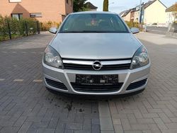Silber Gebraucht 2004 Opel Astra Basis Limousine | 2.199 € (Fairer Preis)