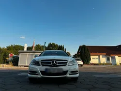 Weiß Gebraucht 2012 Mercedes C180 Coupé | 11.500 €