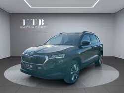 Schwarz Gebraucht 2024 Skoda Karoq Selection SUV | 27.890 € (Superpreis)