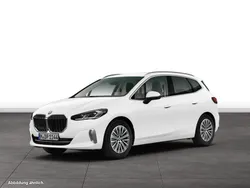 Weiß Gebraucht 2024 BMW 220 Active Tourer Van / Kleinbus | 40.389 €