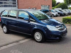 Silber Gebraucht 2008 Opel Zafira Van / Kleinbus | 1.999 € (Fairer Preis)