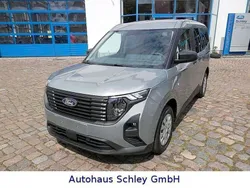 Solarsilber Gebraucht 2024 Ford Tourneo Courier Van / Kleinbus | 25.490 € (Fairer Preis)