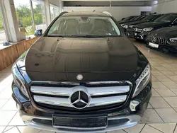 Schwarz Gebraucht 2014 Mercedes GLA200 Avantgarde SUV | 16.700 € (Fairer Preis)