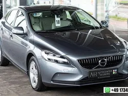 Grau Gebraucht 2017 Volvo V40 Kombi | 10.990 € (Fairer Preis)
