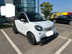 Weiß Gebraucht 2016 Smart ForTwo Cabrio Cabrio | 15.300 €