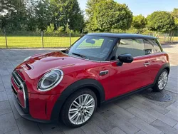 Rot Gebraucht 2023 Mini Cooper SE Classic Kleinwagen | 20.500 € (Etwas zu teuer)
