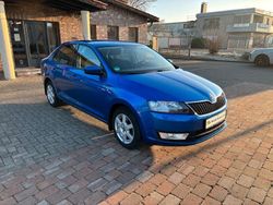 Blau Gebraucht 2014 Skoda Rapid Elegance Limousine | 10.400 € (Fairer Preis)