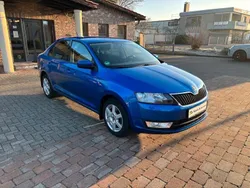 Blau Gebraucht 2014 Skoda Rapid Elegance Limousine | 11.450 € (Fairer Preis)